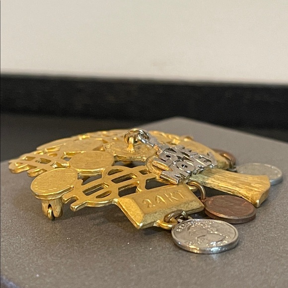 Vintage Gold-Tone Money Tree Dangling Charm Brooch - Picture 9 of 9